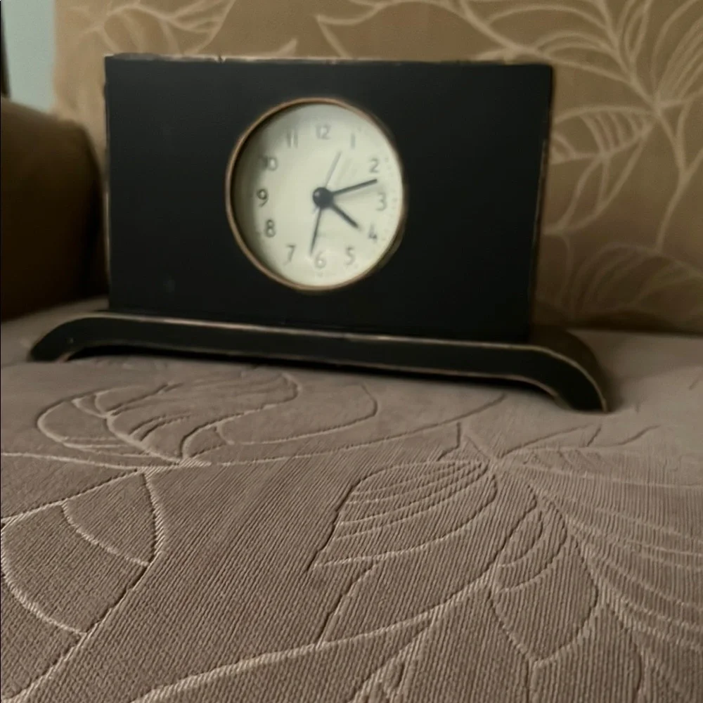 Elegant Black Table Clock